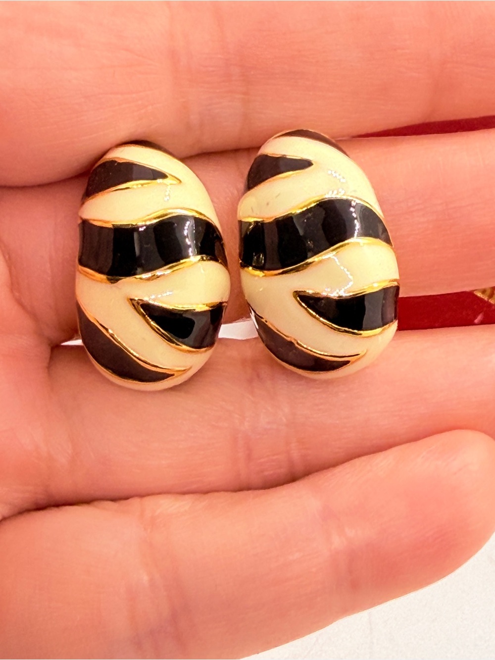 2 Sets KJL Kenneth Jay Lane Clip On Earrings Jungle Pattern, Zebra & Giraffe IOB - Picture 5 of 7